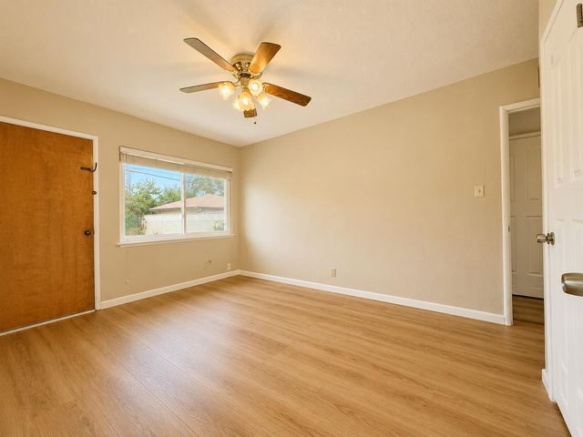 947 W Brown Avenue, Fresno, CA 93705
