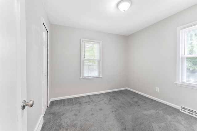 20237 Midway Avenue, Southfield, MI 48075