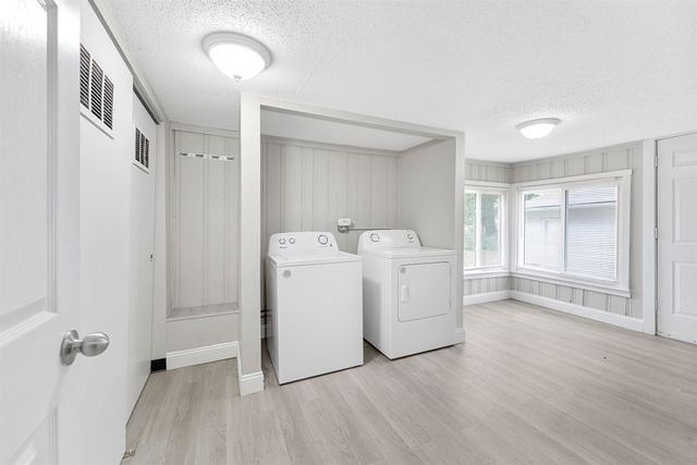 20237 Midway Avenue, Southfield, MI 48075