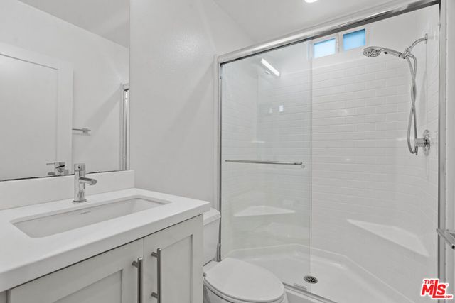 2907 Exposition Place 4, Los Angeles, CA 90018