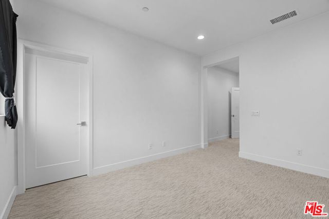 2907 Exposition Place 4, Los Angeles, CA 90018