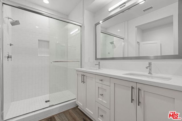 2907 Exposition Place 4, Los Angeles, CA 90018