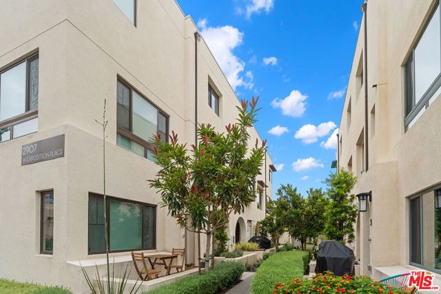 2907 Exposition Place 4, Los Angeles, CA 90018