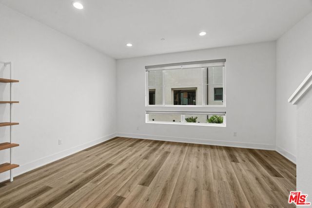 2907 Exposition Place 4, Los Angeles, CA 90018