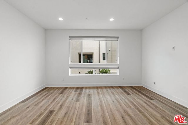 2907 Exposition Place 4, Los Angeles, CA 90018