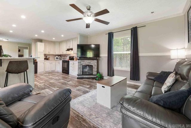 518 Quarry Rd, Scotland, AR 72141