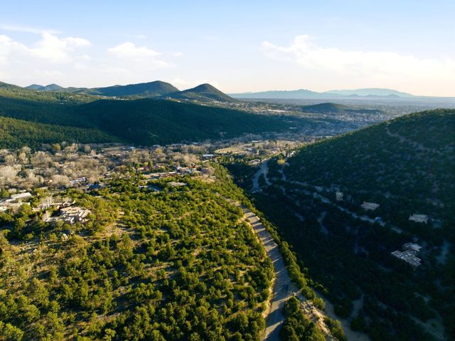 724 Paseo De Florencio, Santa Fe, NM 87501