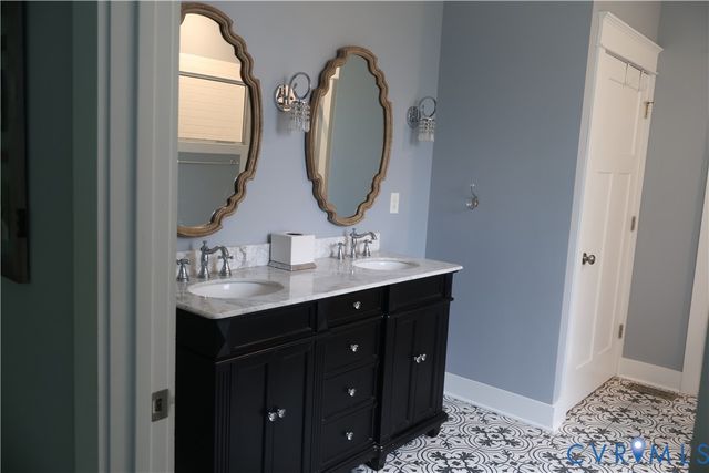 4900 Turner Ridge Ct, Glen Allen, VA 23059