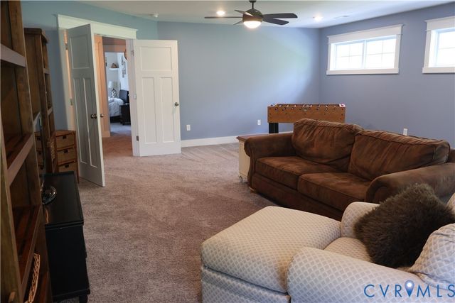 4900 Turner Ridge Ct, Glen Allen, VA 23059