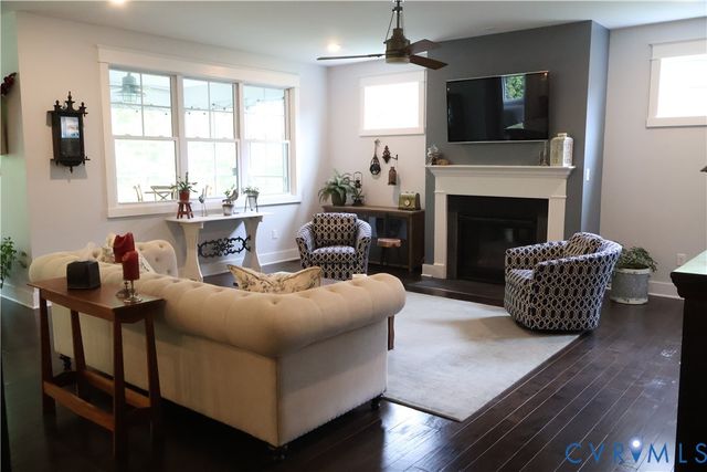 4900 Turner Ridge Ct, Glen Allen, VA 23059