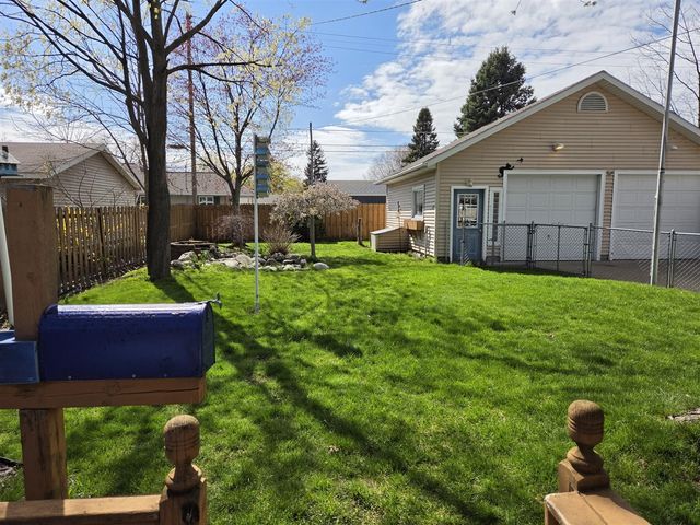 603 New William Street, Ludington, MI 49431