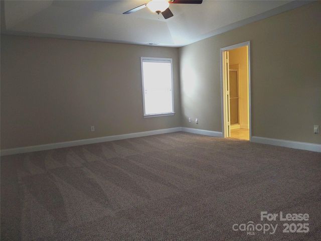 13318 Pontchatrain Avenue, Charlotte, NC 28273
