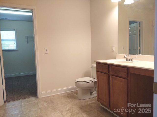 13318 Pontchatrain Avenue, Charlotte, NC 28273