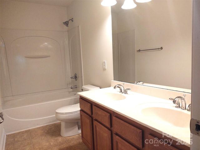 13318 Pontchatrain Avenue, Charlotte, NC 28273