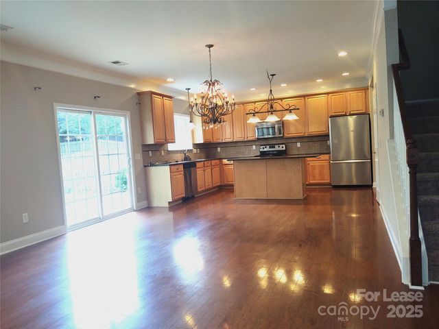 13318 Pontchatrain Avenue, Charlotte, NC 28273
