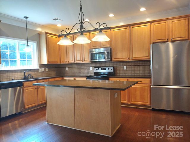 13318 Pontchatrain Avenue, Charlotte, NC 28273