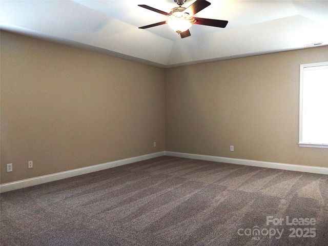 13318 Pontchatrain Avenue, Charlotte, NC 28273
