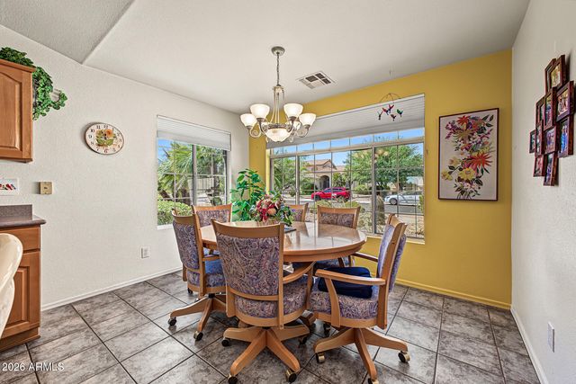 5843 S AMBERWOOD Drive, Sun Lakes, AZ 85248