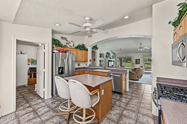 5843 S AMBERWOOD Drive, Sun Lakes, AZ 85248