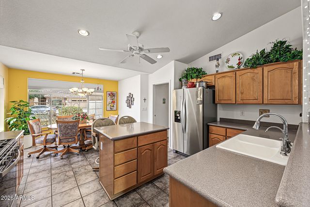 5843 S AMBERWOOD Drive, Sun Lakes, AZ 85248
