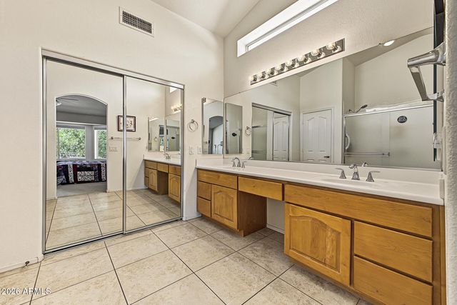 5843 S AMBERWOOD Drive, Sun Lakes, AZ 85248