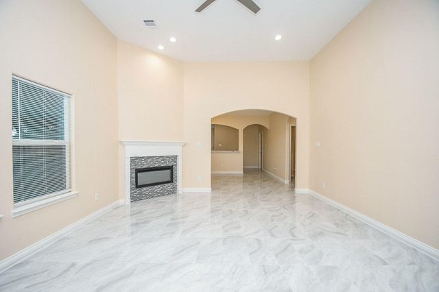5822 Tautenhahn Road, Houston, TX 77016