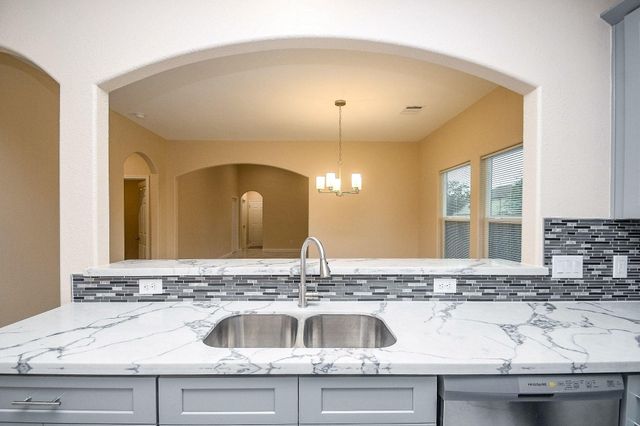 5822 Tautenhahn Road, Houston, TX 77016