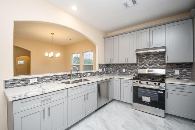 5822 Tautenhahn Road, Houston, TX 77016