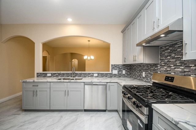 5822 Tautenhahn Road, Houston, TX 77016