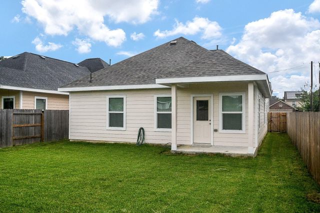 5822 Tautenhahn Road, Houston, TX 77016
