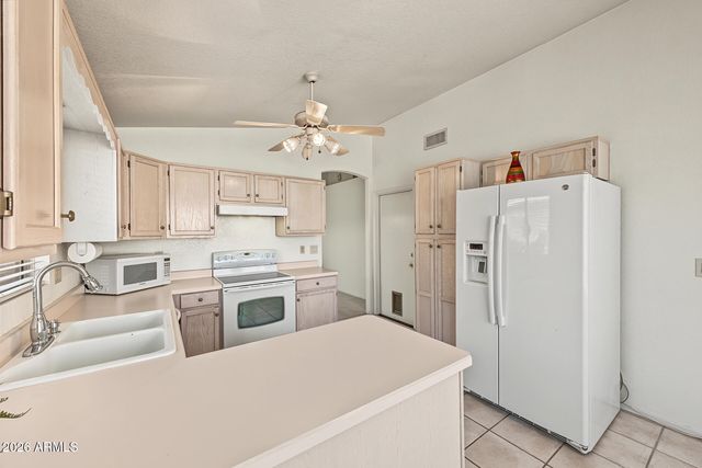 4237 E MORROW Drive, Phoenix, AZ 85050