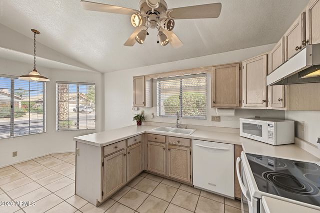 4237 E MORROW Drive, Phoenix, AZ 85050