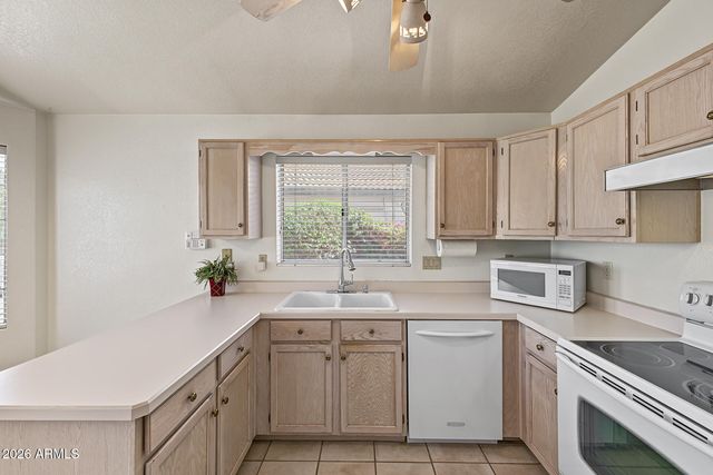 4237 E MORROW Drive, Phoenix, AZ 85050
