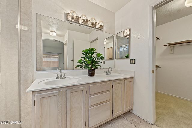 4237 E MORROW Drive, Phoenix, AZ 85050