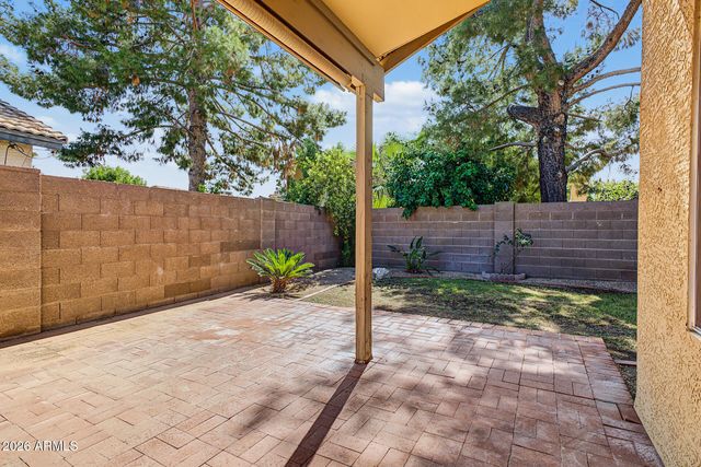 4237 E MORROW Drive, Phoenix, AZ 85050