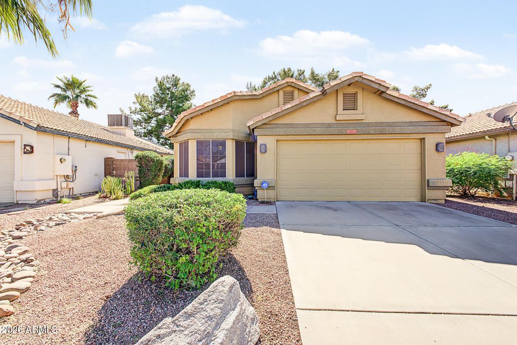 4237 E MORROW Drive, Phoenix, AZ 85050