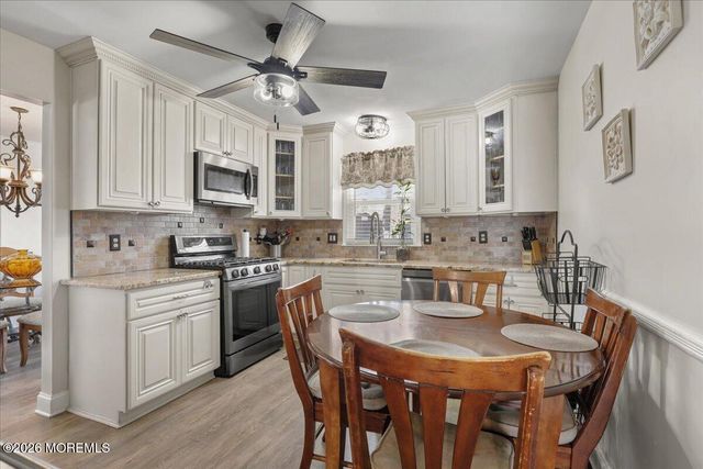 125 10th Avenue, Manchester, NJ 08759