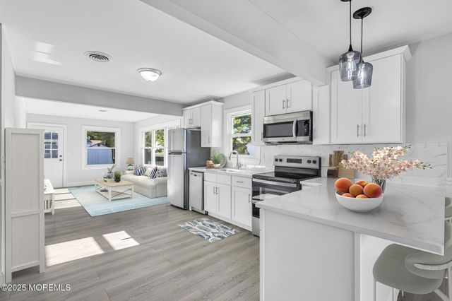 29 Carlisle Road, Toms River, NJ 08757