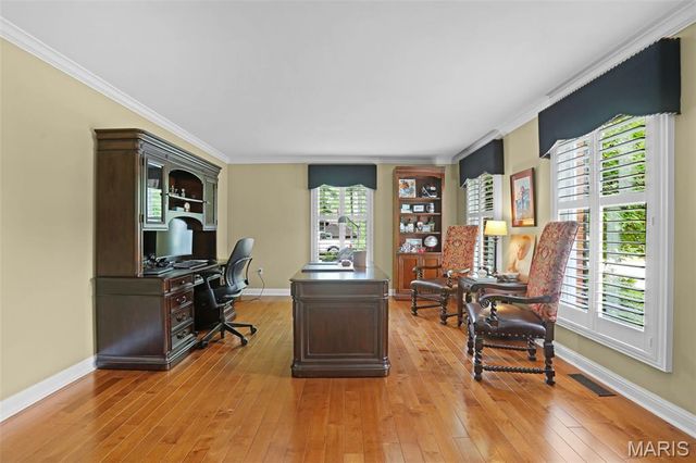 6 Pinebrook Court, Edwardsville, IL 62025