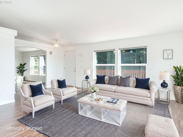 1712 MOUNT PLEASANT Rd, Kelso, WA 98626