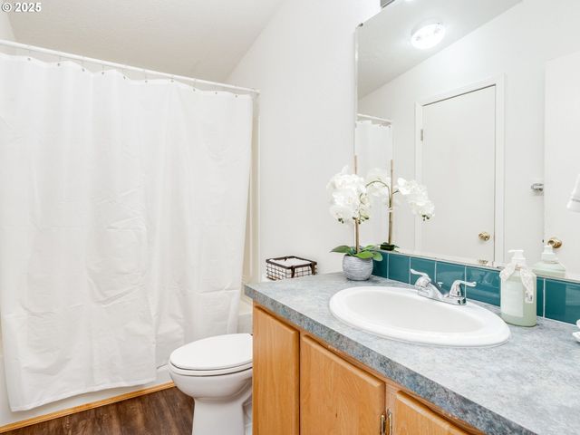 1712 MOUNT PLEASANT Rd, Kelso, WA 98626