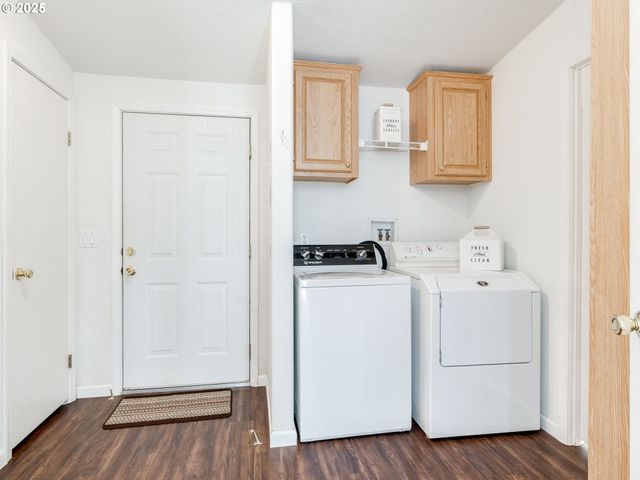 1712 MOUNT PLEASANT Rd, Kelso, WA 98626