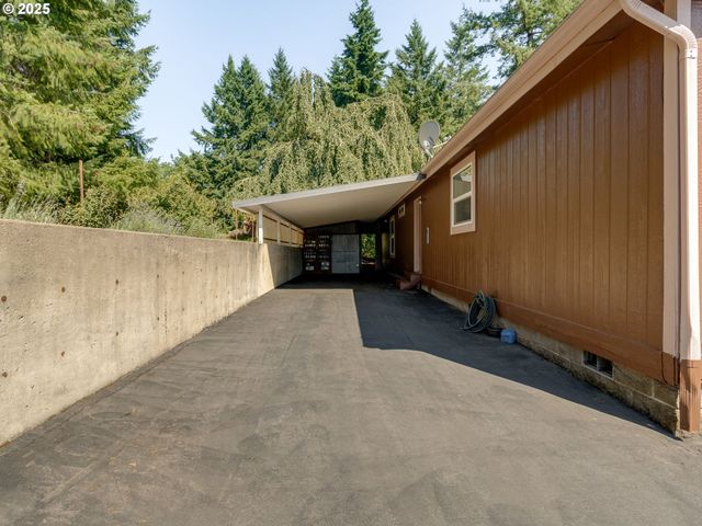 1712 MOUNT PLEASANT Rd, Kelso, WA 98626