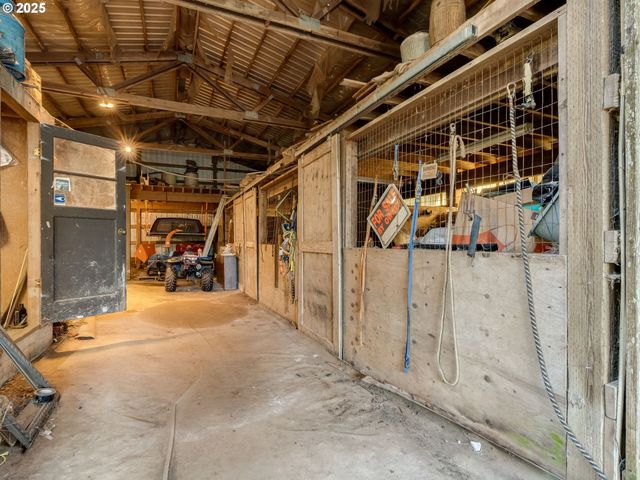 1712 MOUNT PLEASANT Rd, Kelso, WA 98626