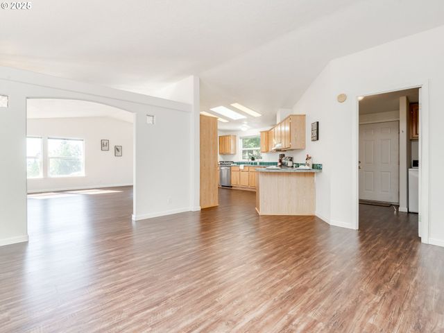 1712 MOUNT PLEASANT Rd, Kelso, WA 98626