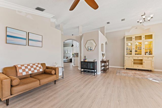 6229 Lucerne Street, Jupiter, FL 33458