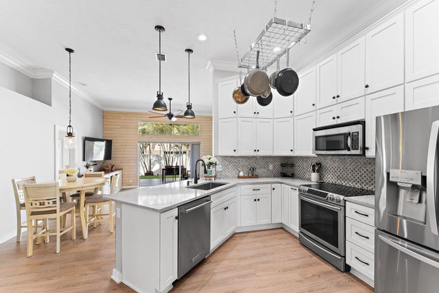 6229 Lucerne Street, Jupiter, FL 33458