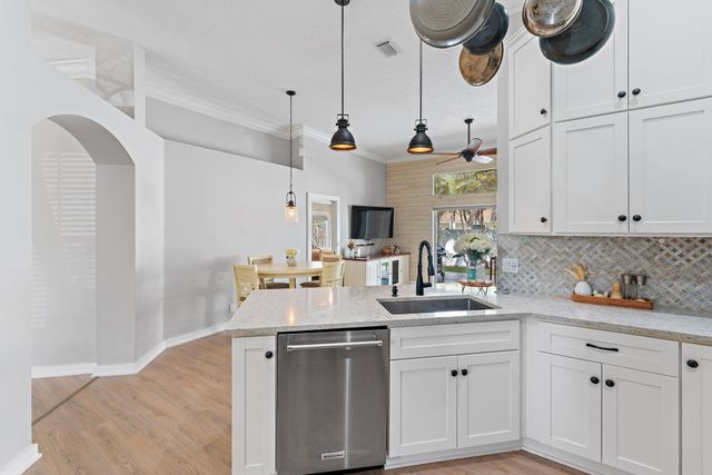 6229 Lucerne Street, Jupiter, FL 33458