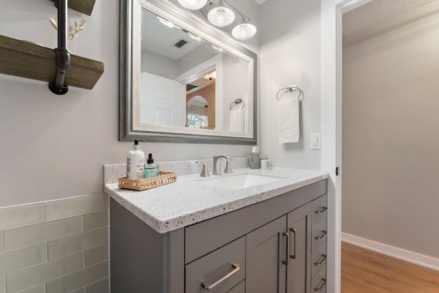 6229 Lucerne Street, Jupiter, FL 33458