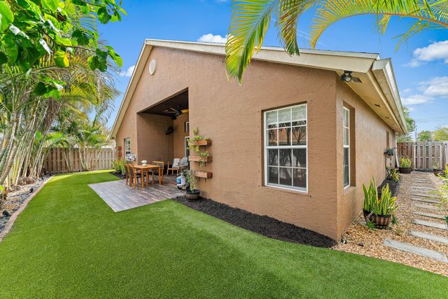 6229 Lucerne Street, Jupiter, FL 33458